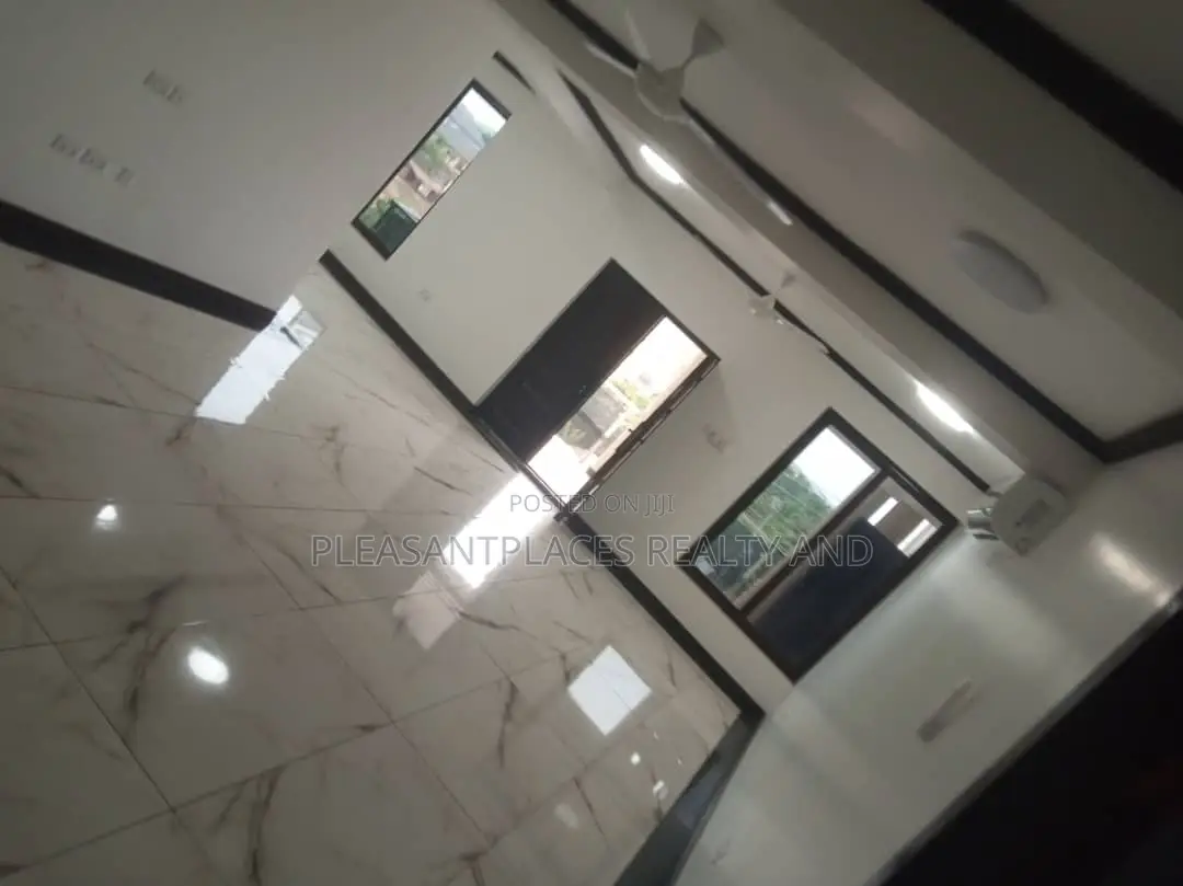 3bdrm Apartment in Pleasantplaces, Ashomang Estate for rent in Ashomang Estate