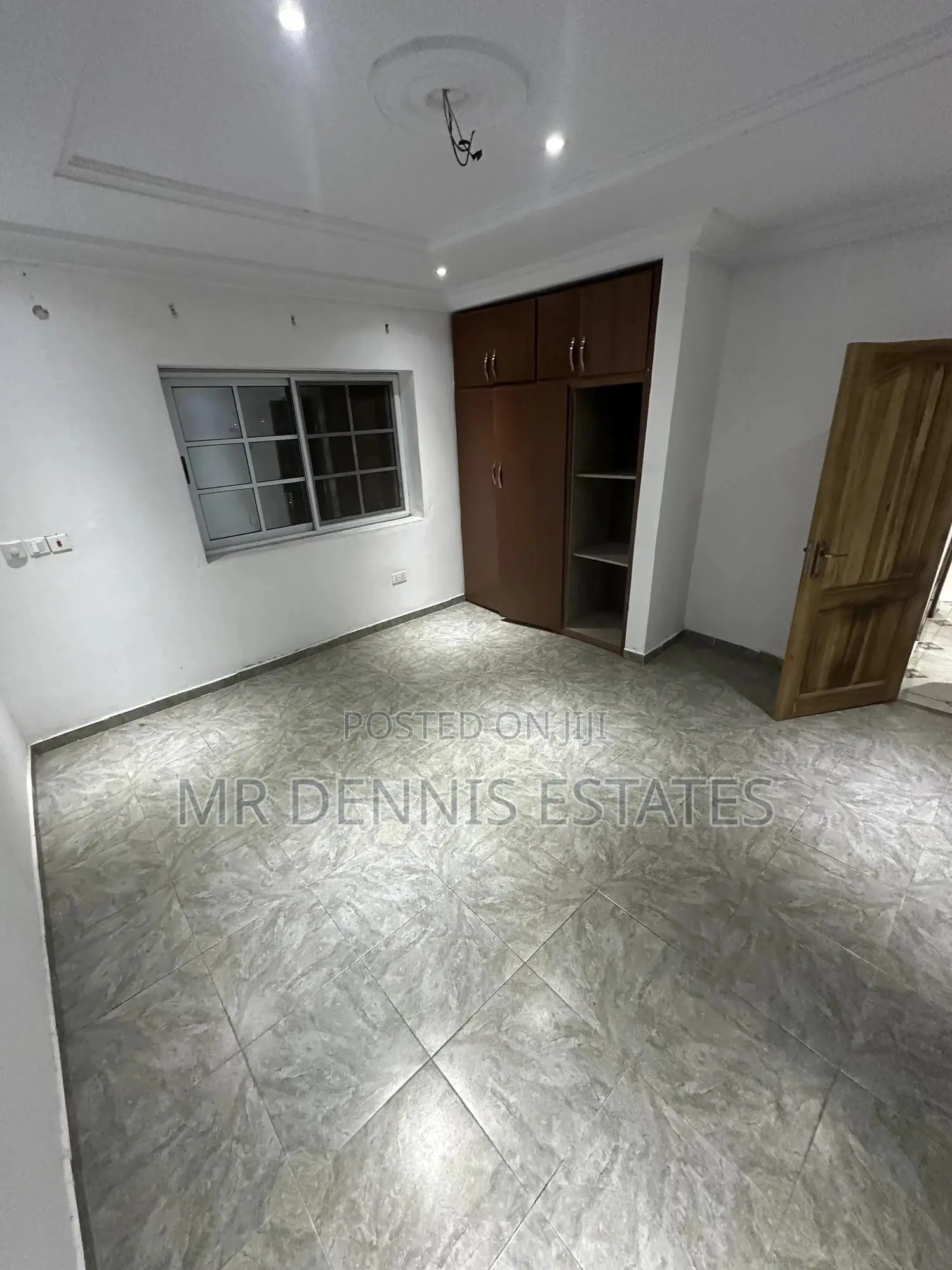 1bdrm Room & Parlour in Westhills Mall for rent in West Hills Mall Area