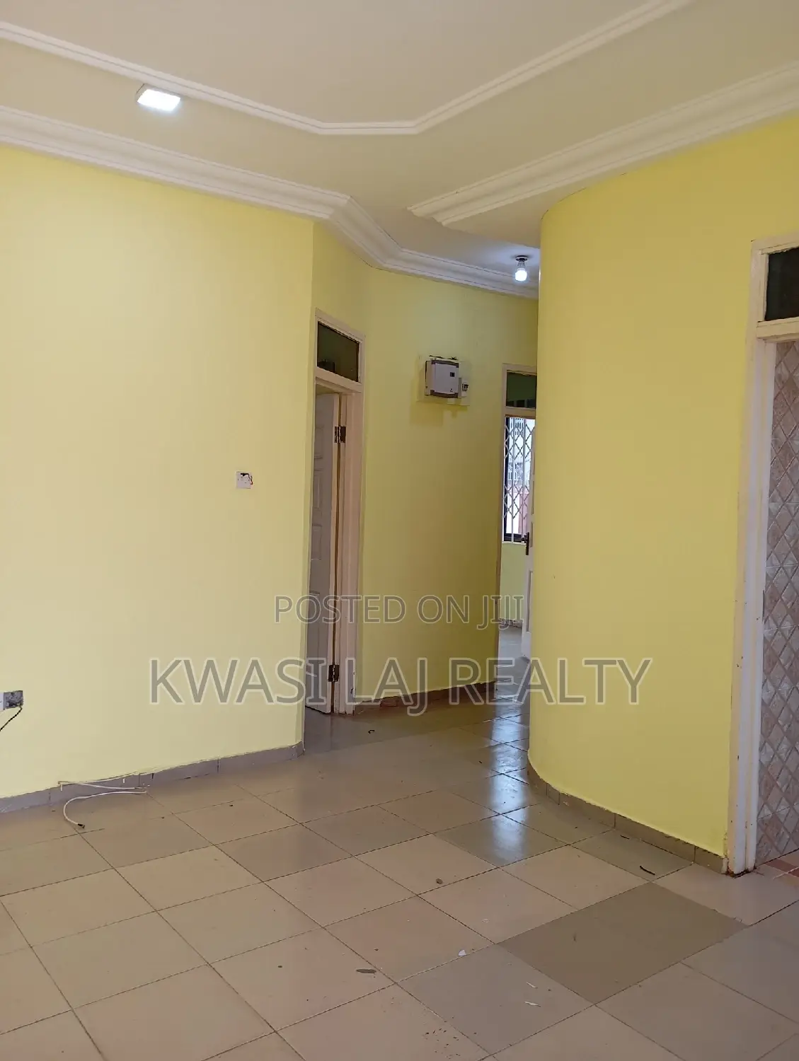 2bdrm House in Redtop, Weija for rent in Weija