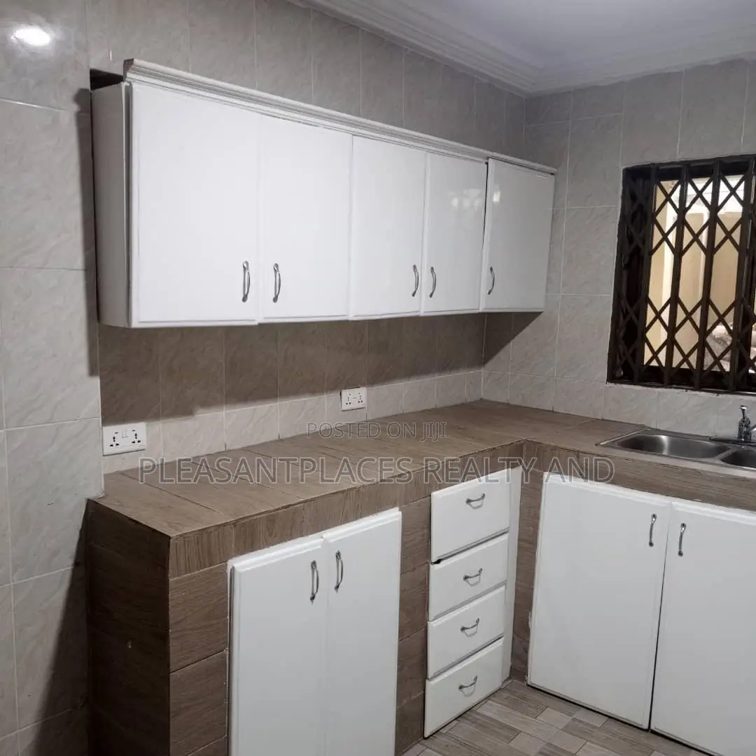 2bdrm Apartment in Pleasantplaces, West Legon for rent in West Legon
