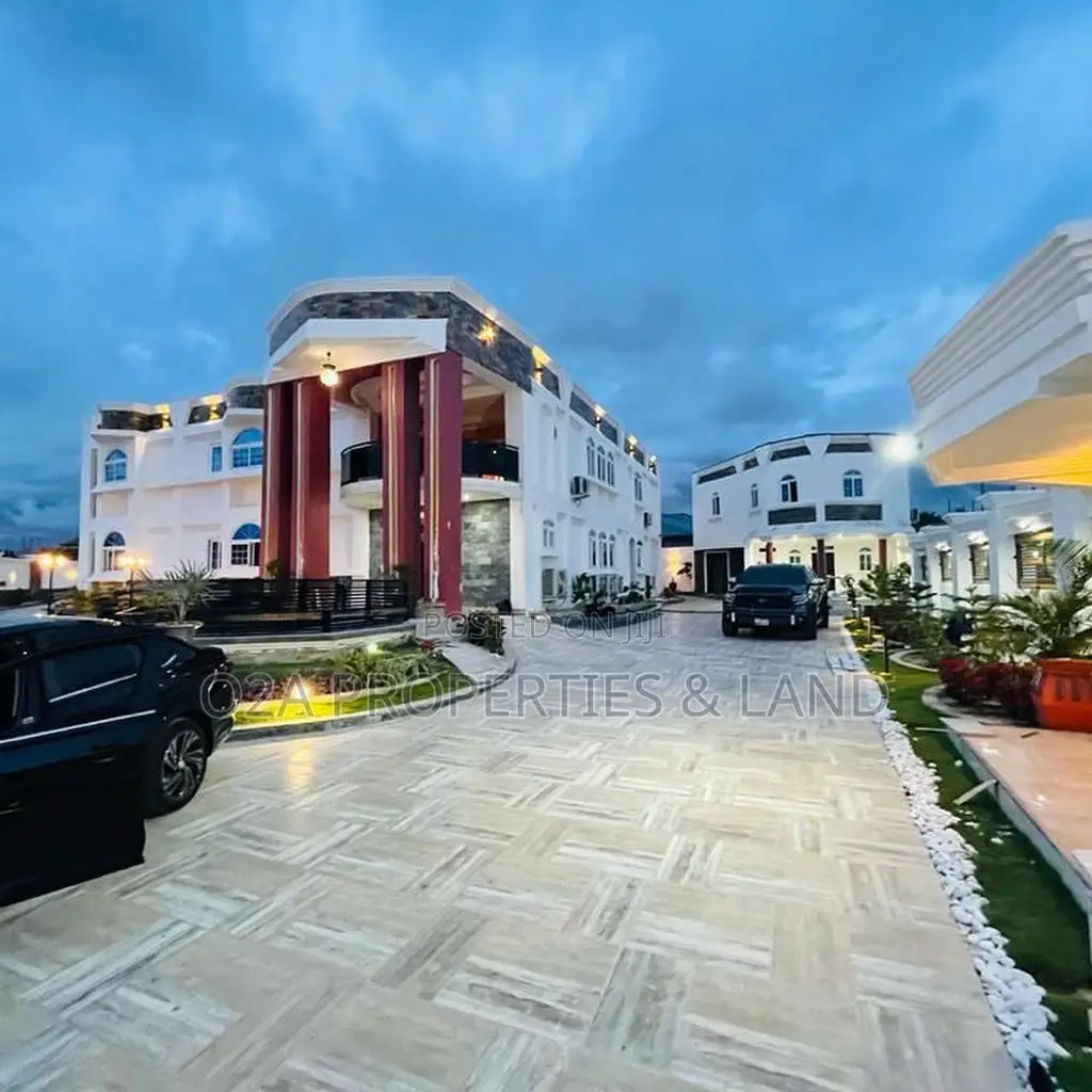 Furnished 6bdrm House in Tema Community 12, Sakumono for sale in Sakumono