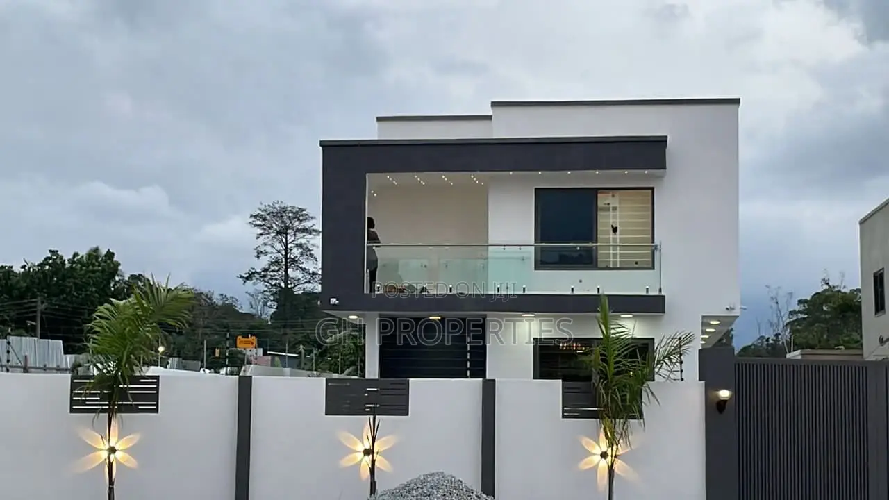 4bdrm Mansion in Ahensan Estate, Kumasi Metropolitan for sale in Kumasi Metropolitan