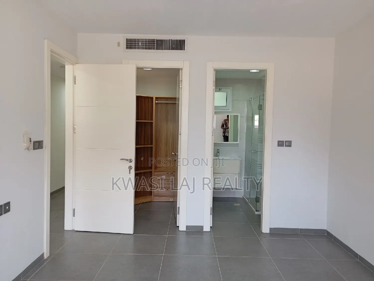 3bdrm Apartment in Westhills Mall Weija for rent in Weija