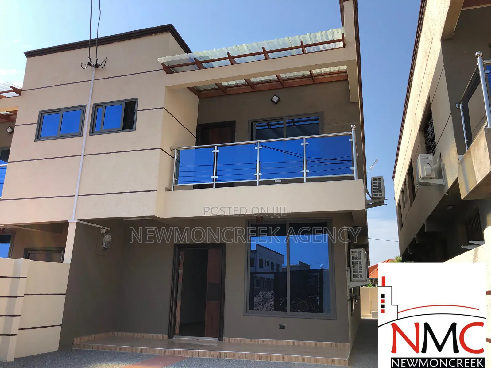 3bdrm Duplex in Oyarifa Road, Accra Metropolitan for sale in Accra Metropolitan
