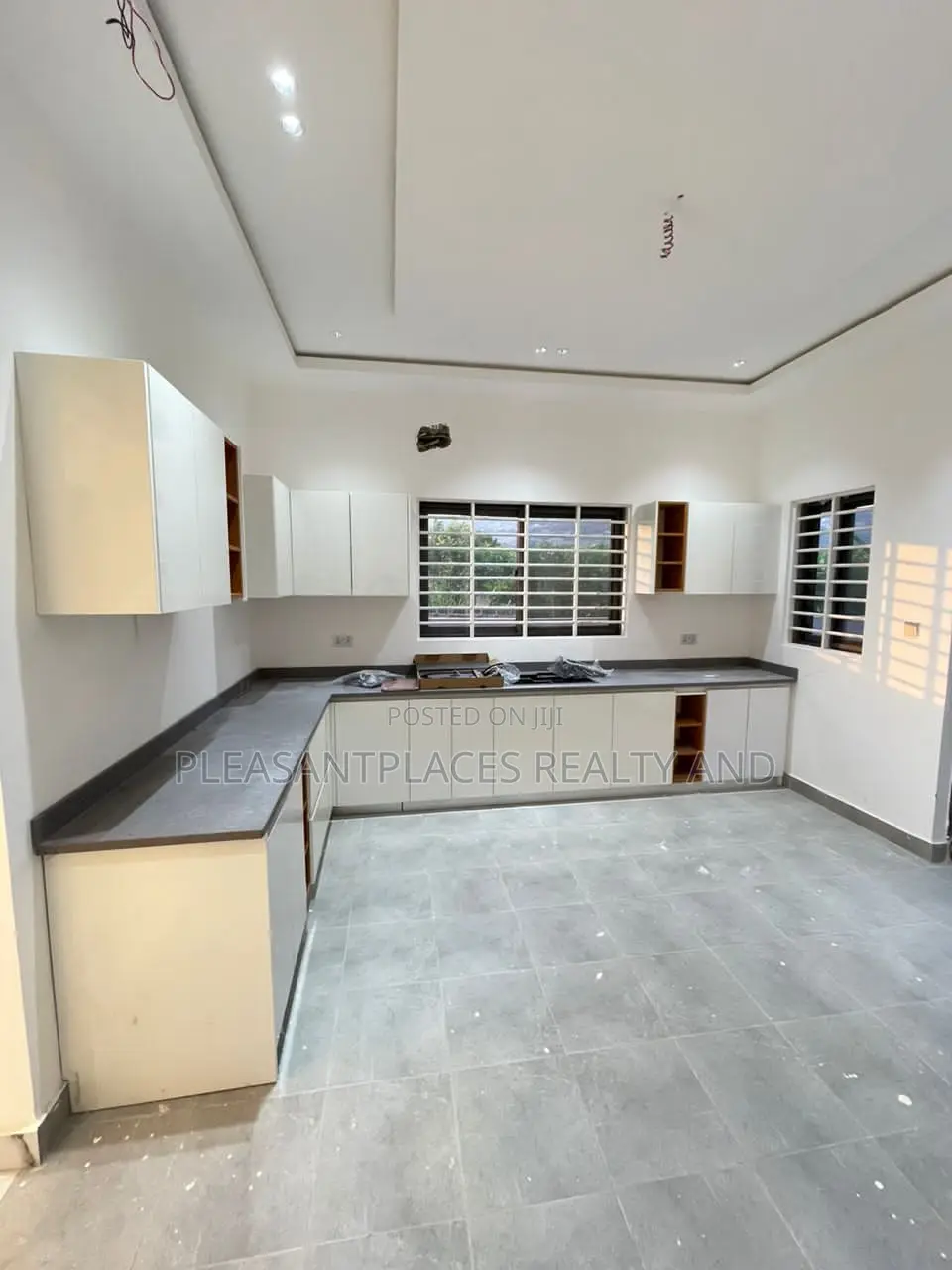 3bdrm House in Pleasantplaces, Accra Metropolitan for sale in Accra Metropolitan