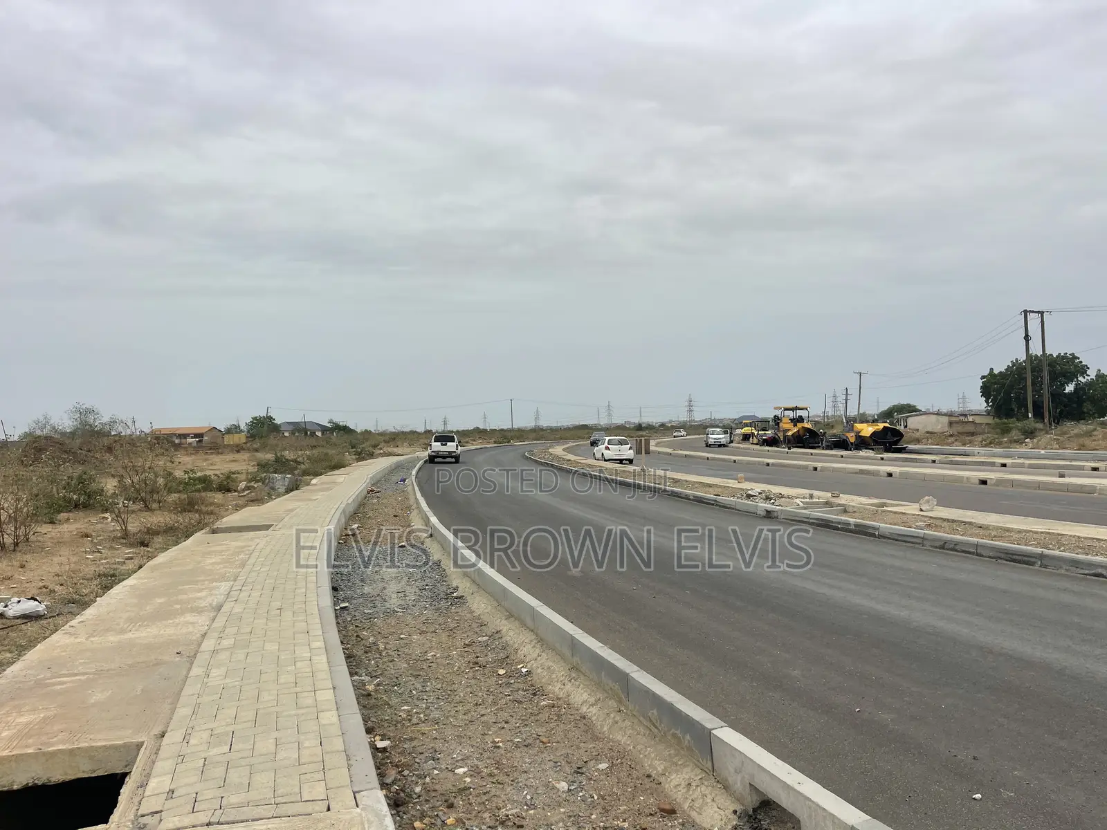 A Roadside Land for Sale at West Trasacco to Motoway in Adjiriganor