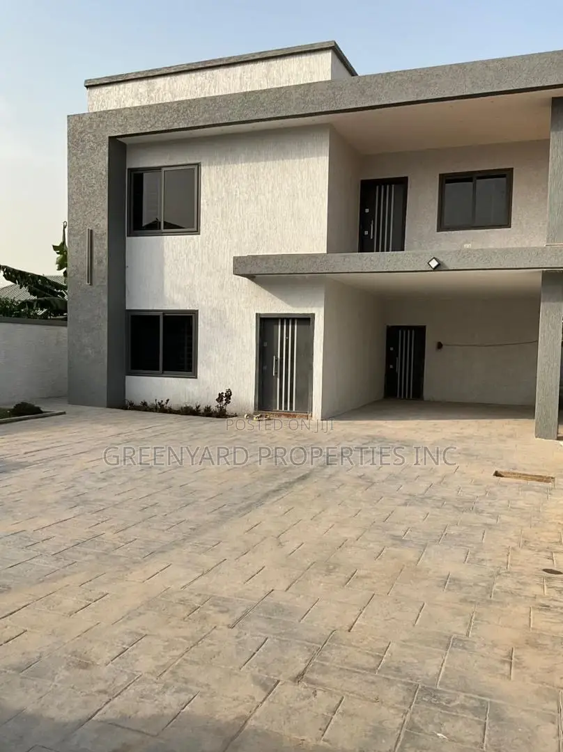 4bdrm House in Acp, Kwabenya for sale in Kwabenya