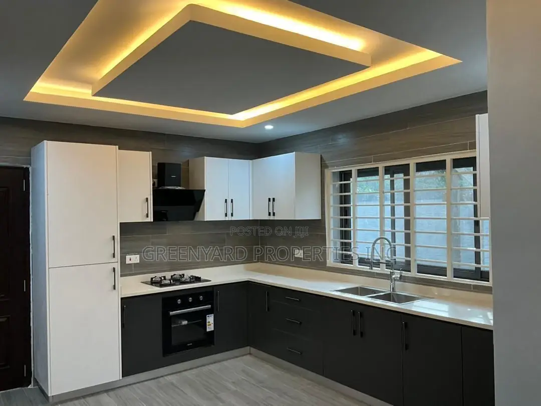 4bdrm House in Acp, Kwabenya for sale in Kwabenya