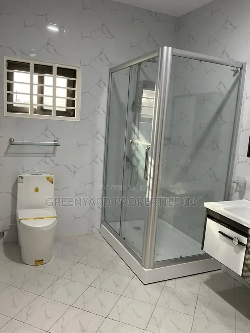 4bdrm House in Acp, Kwabenya for sale in Kwabenya