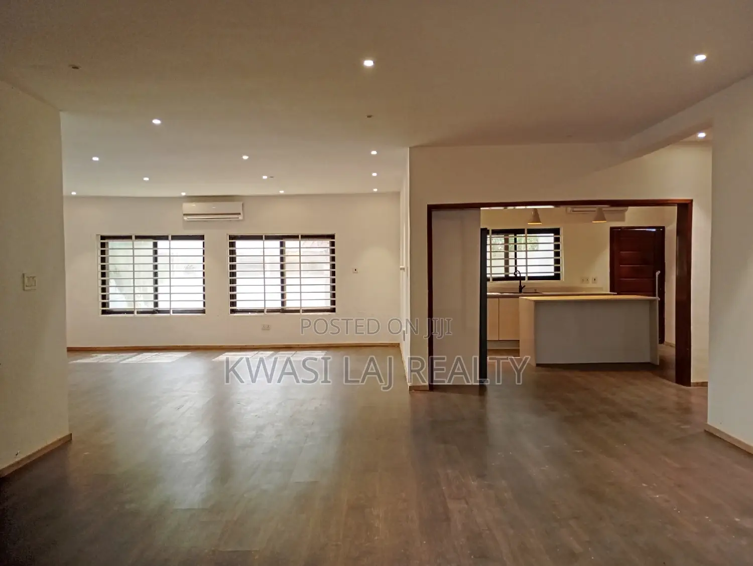 5bdrm House in Adanseman New, Weija for sale in Weija