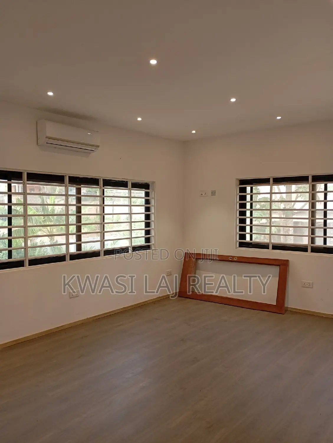 5bdrm House in Adanseman New, Weija for sale in Weija