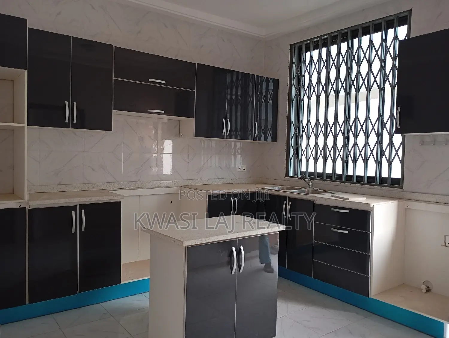 3bdrm House in Acp, Pokuase for sale in Pokuase