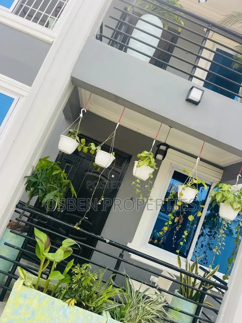 3bdrm Apartment in Pleasant Properties, Spintex for sale in Spintex