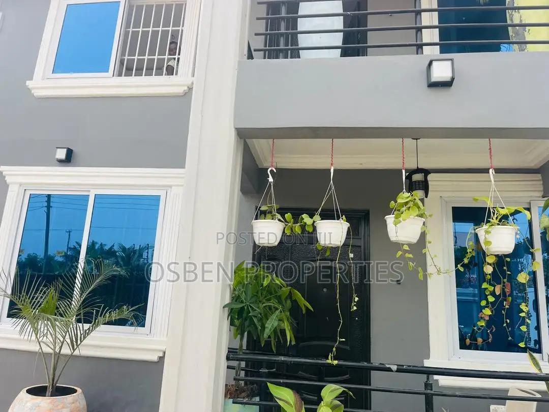3bdrm Apartment in Pleasant Properties, Spintex for sale in Spintex
