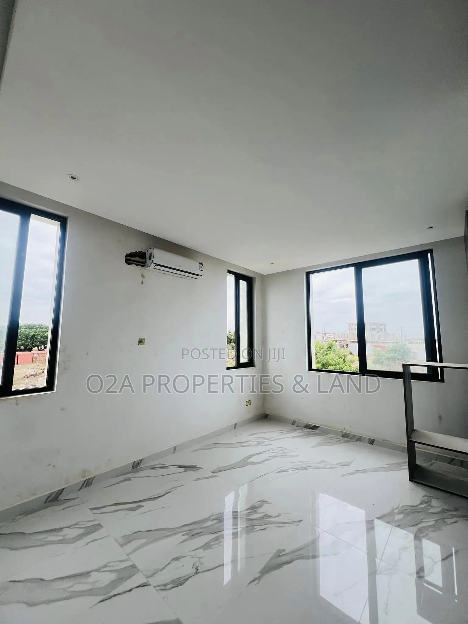3bdrm House in East Airport for sale in Airport Residential Area