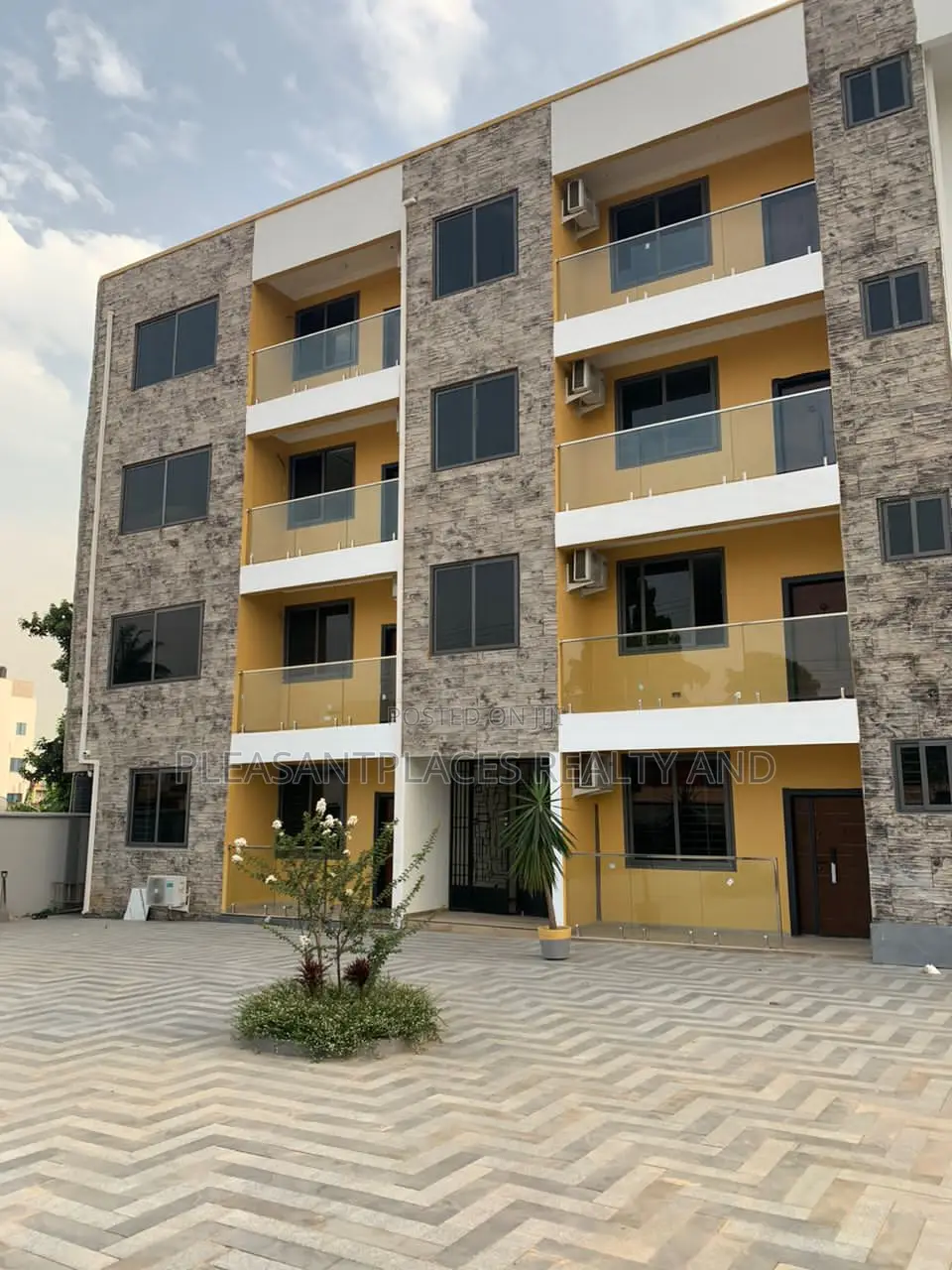 2bdrm Apartment in Pleasantplaces, West Legon for rent in West Legon