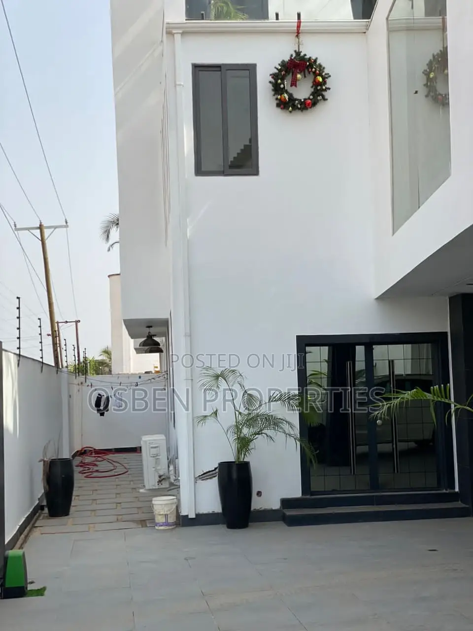 Furnished 6bdrm Mansion in Pleasant Properties, Spintex for sale in Spintex