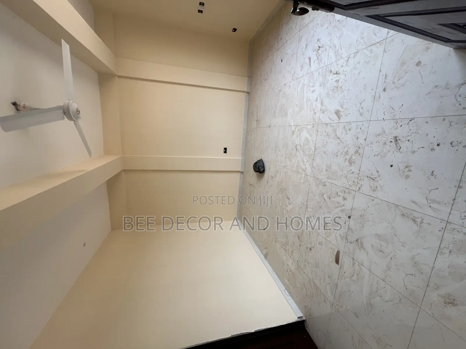 2bdrm Apartment in Bee Decor & Homes, Old Ashomang for rent in Old Ashomang