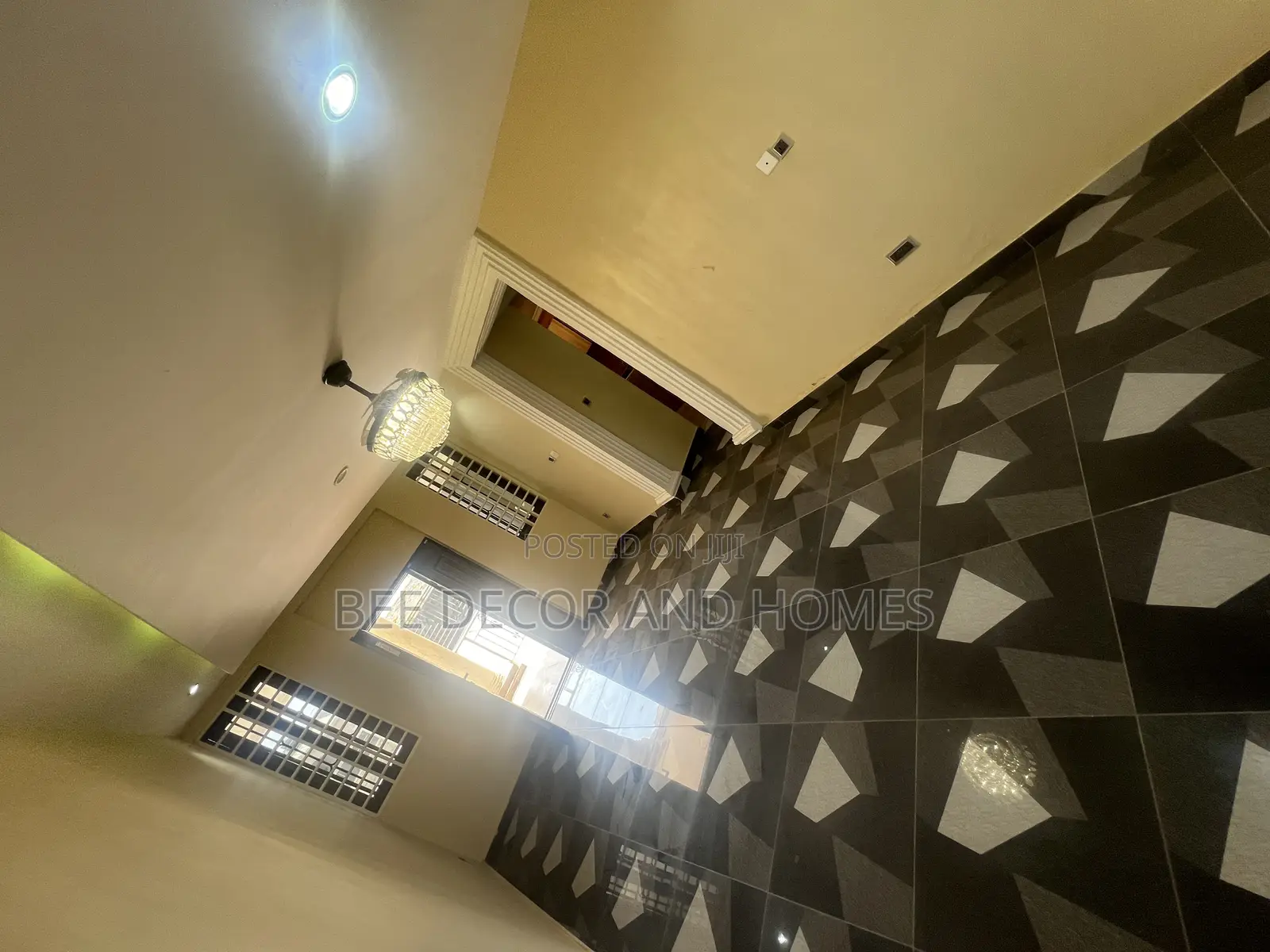2bdrm Apartment in Bee Decor & Homes, Old Ashomang for rent in Old Ashomang