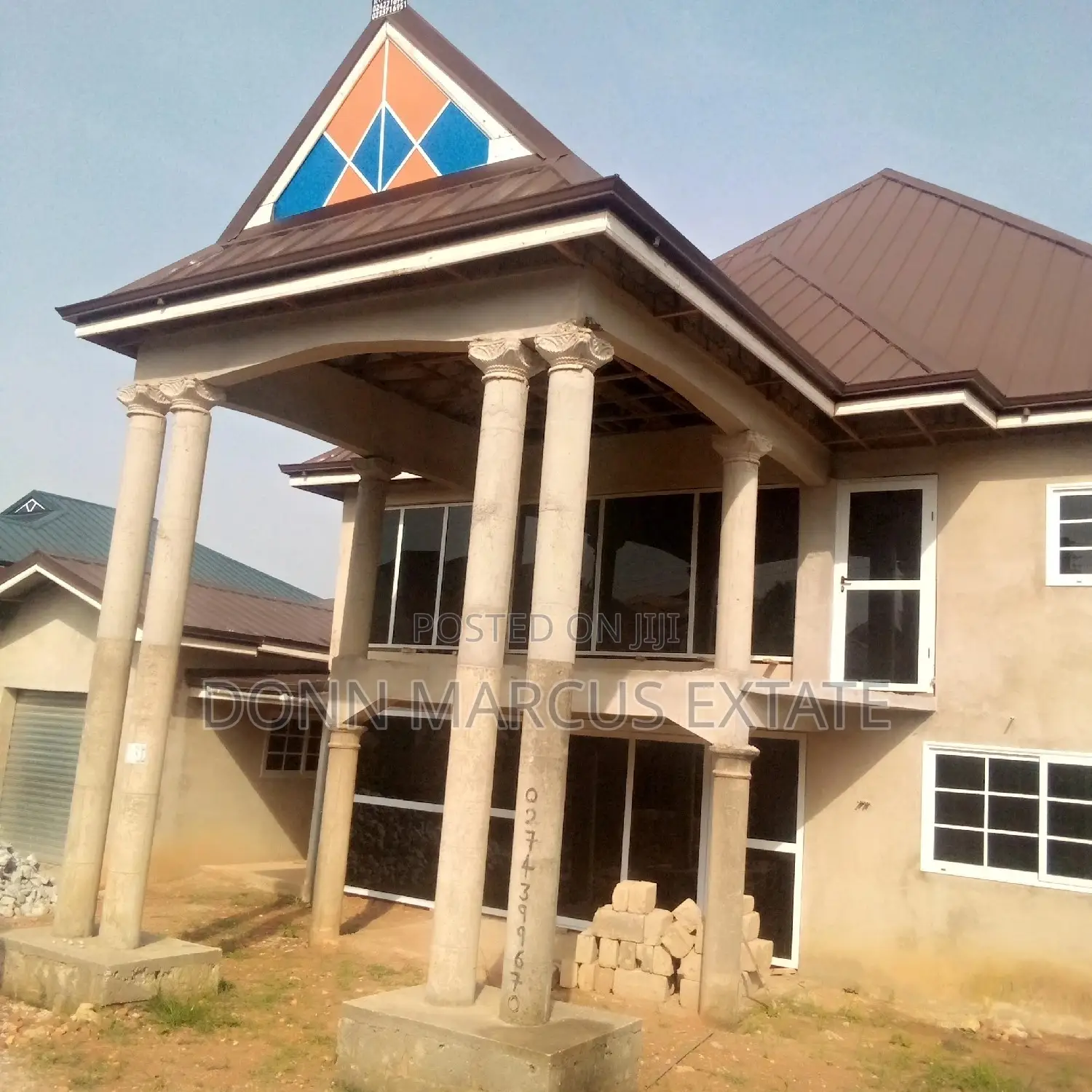 8bdrm House in Don Markus Extate, Kumasi Metropolitan for sale in Kumasi Metropolitan