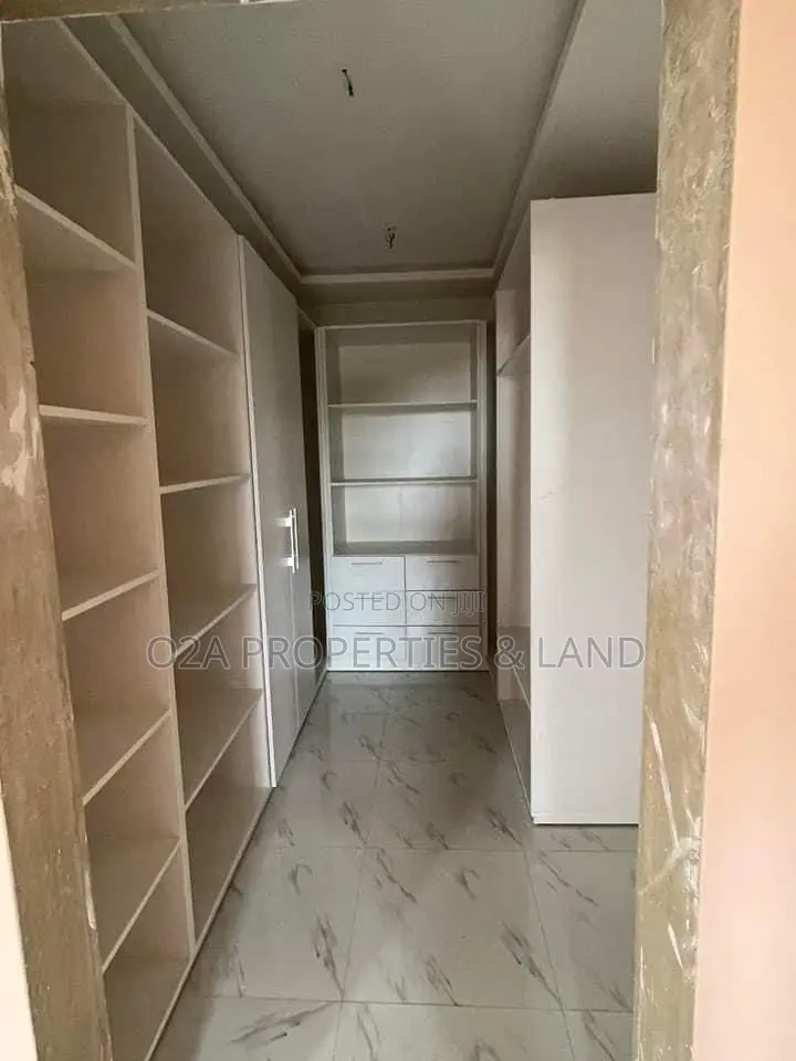 4bdrm House in Sakumono, Baatsona Total for sale in Baatsona Total