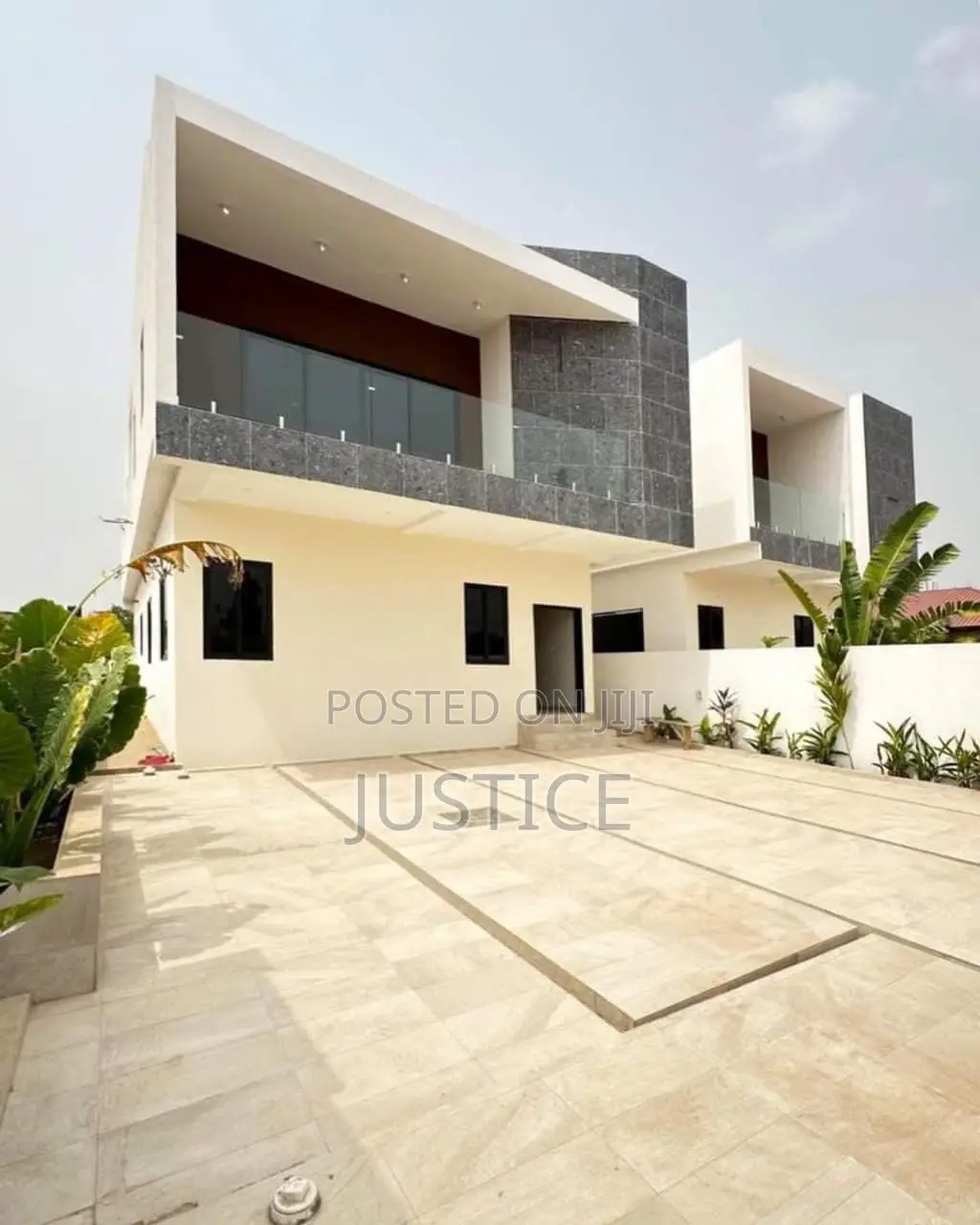 4bdrm Duplex in Oyarifa for sale in Oyarifa