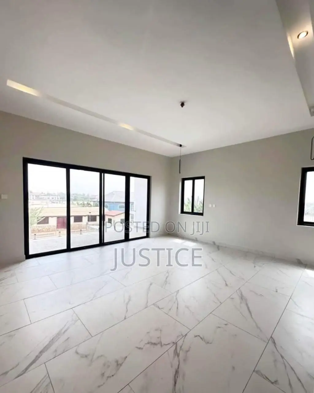 4bdrm Duplex in Oyarifa for sale in Oyarifa