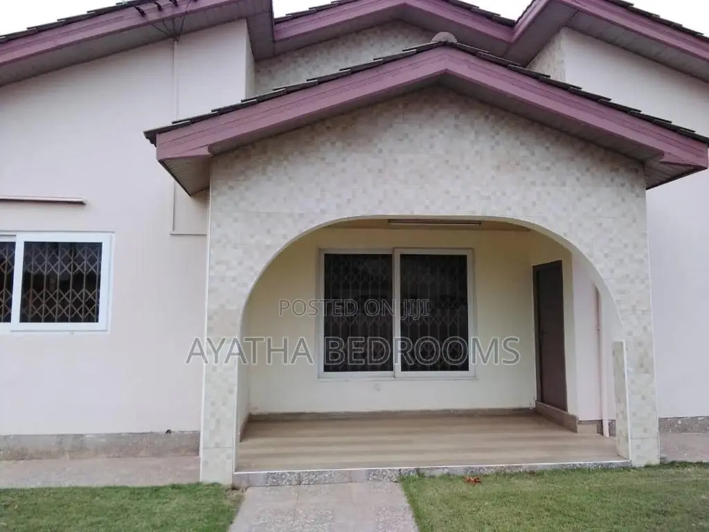 4bdrm House in Ayathar, Tema Metropolitan for sale in Tema Metropolitan