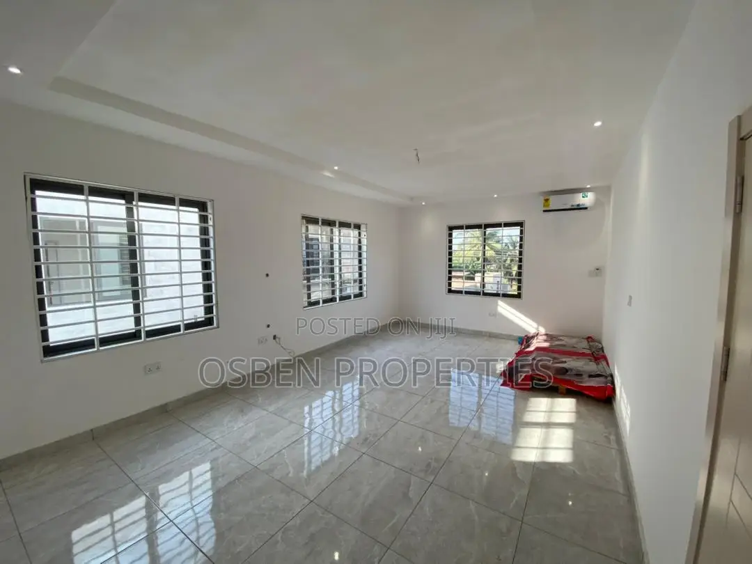 4bdrm Duplex in Pleasant Properties, East Legon for sale in East Legon