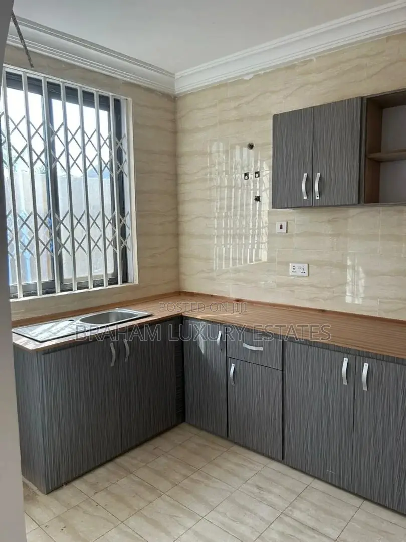 2bdrm Apartment in Shalom Sport, Lashibi for rent in Lashibi