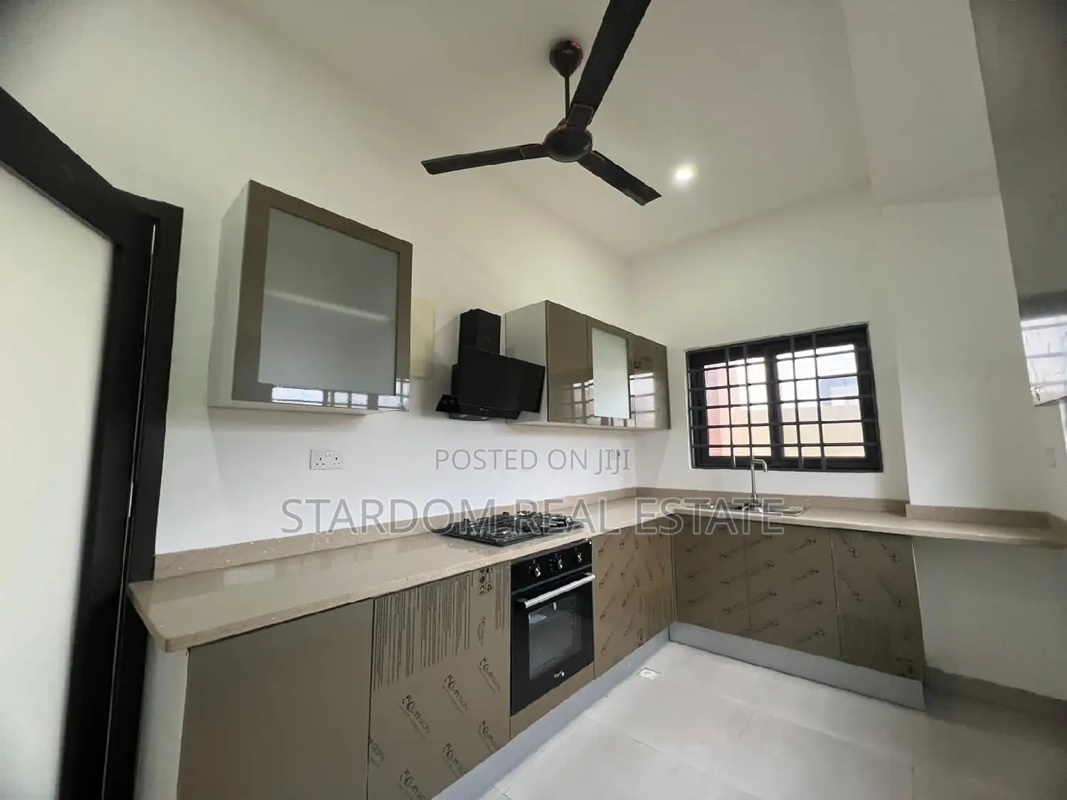4bdrm Duplex in Tseaddo for rent in Tseaddo