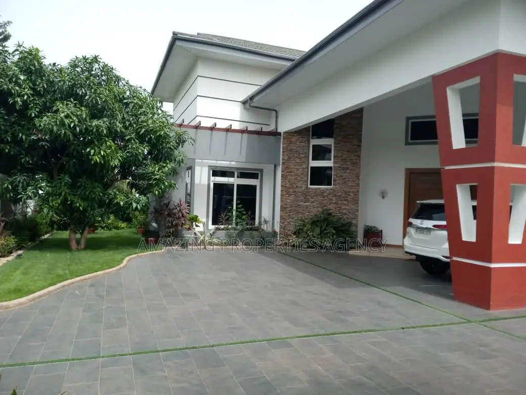 4bdrm House in Airport Residential Area for sale in Airport Residential Area