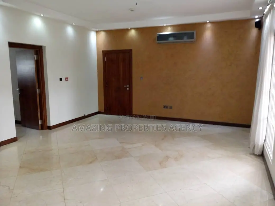 4bdrm House in Airport Residential Area for sale in Airport Residential Area