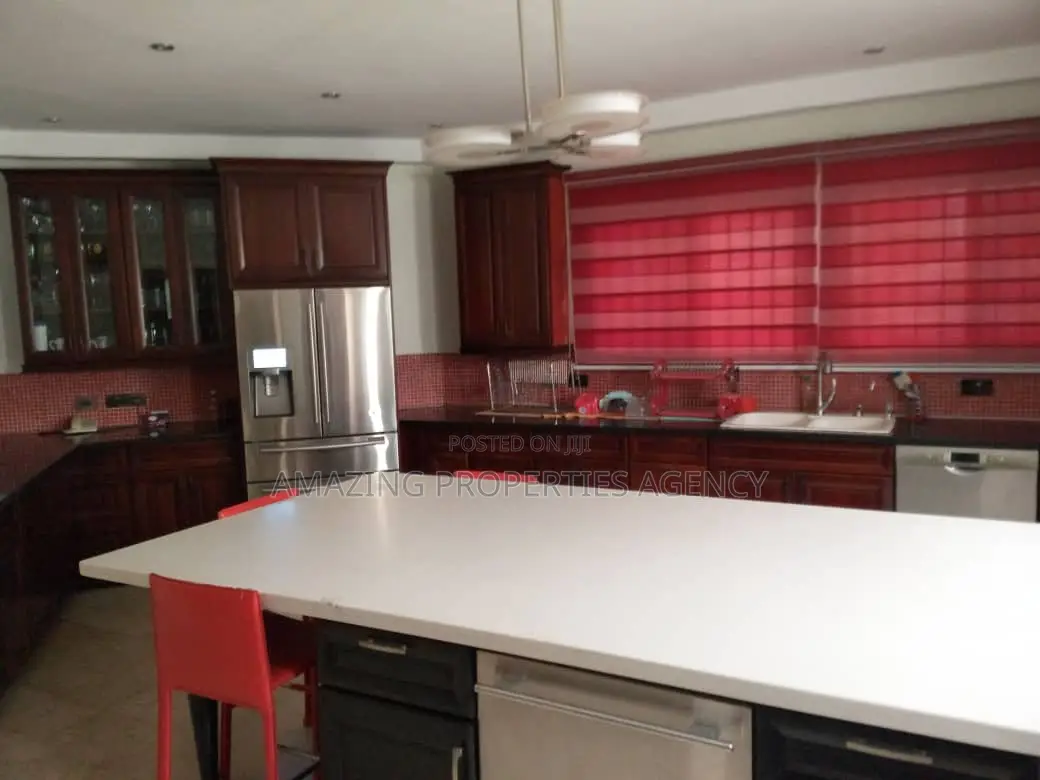 4bdrm House in Airport Residential Area for sale in Airport Residential Area