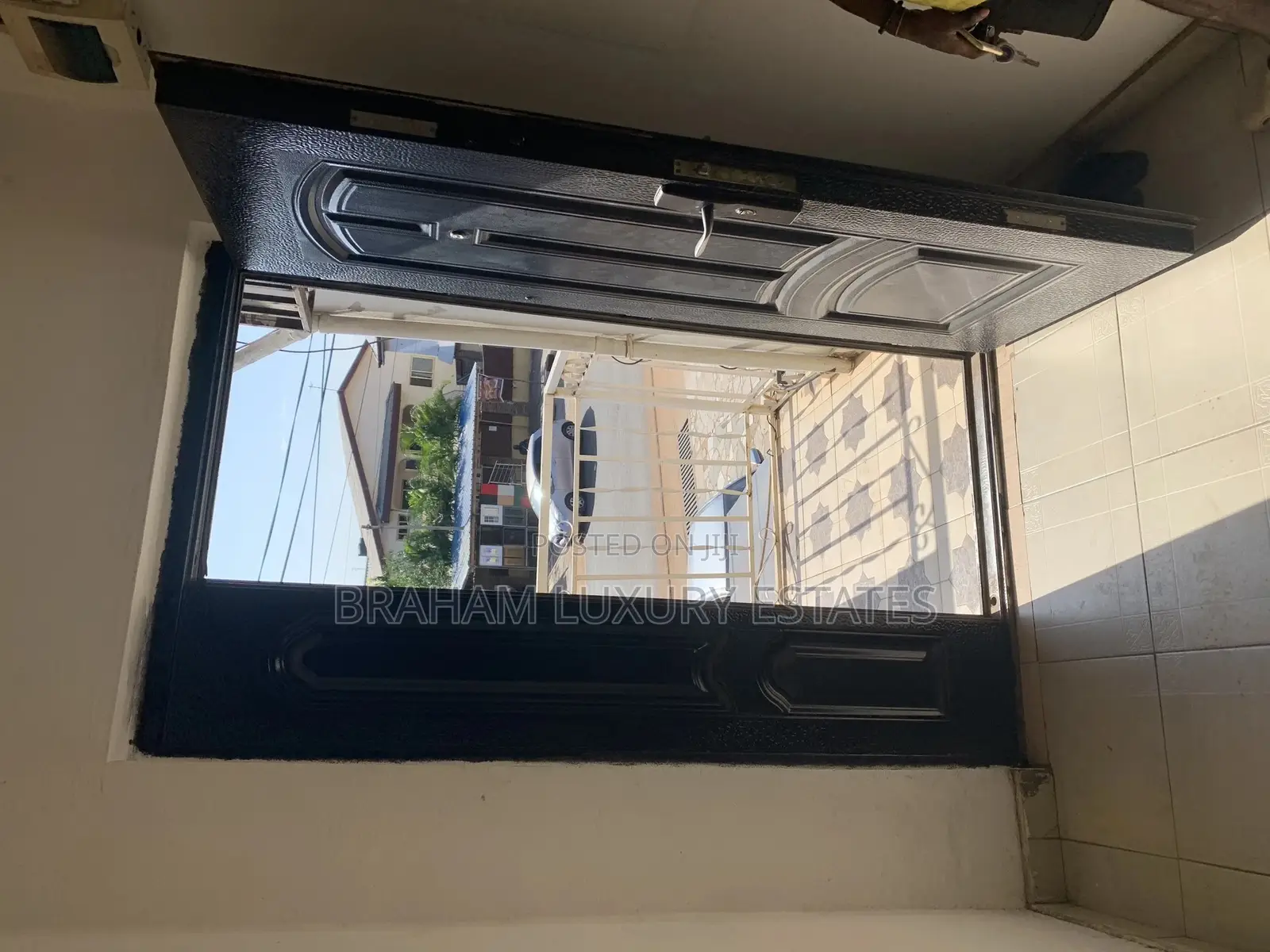 Office Space Available for Rent at Spintex 18 Junction. in Spintex