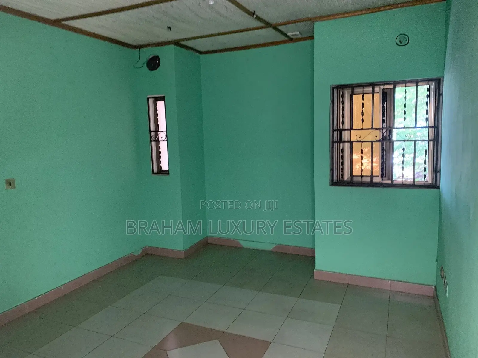 Office Space Available for Rent at Spintex 18 Junction. in Spintex