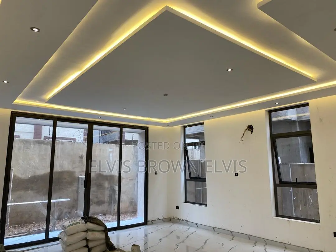 4bdrm House in East Legon Botwe for sale in East Legon