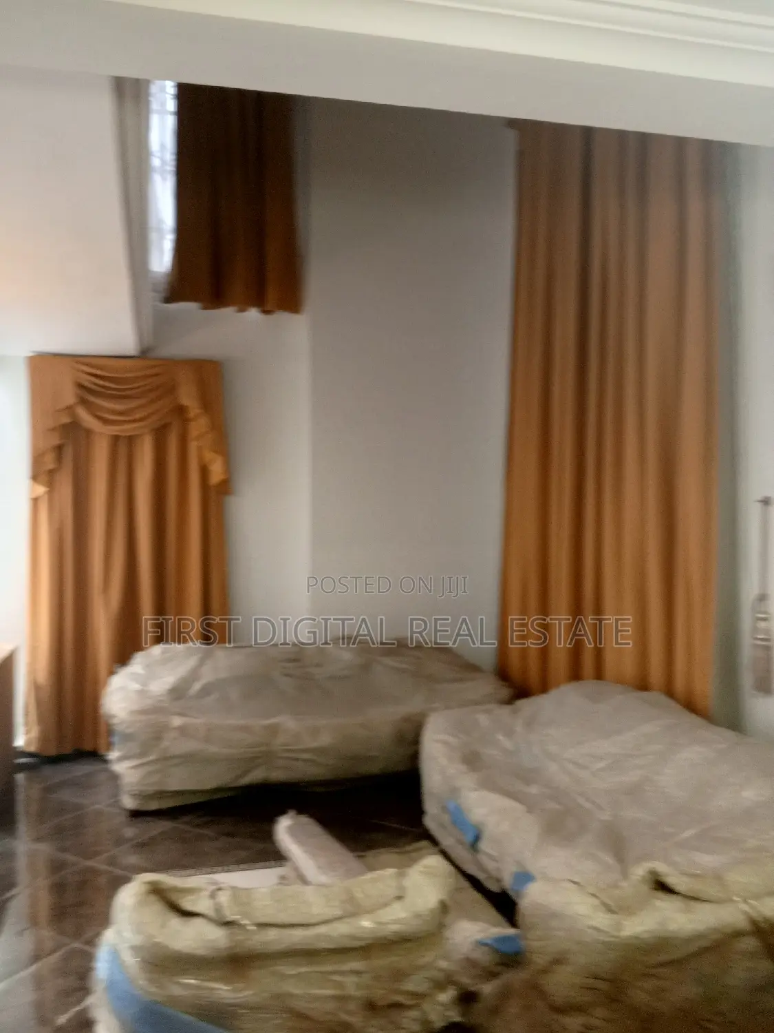 4bdrm Duplex in First Digital Real, West Hills Mall Area for sale in West Hills Mall Area