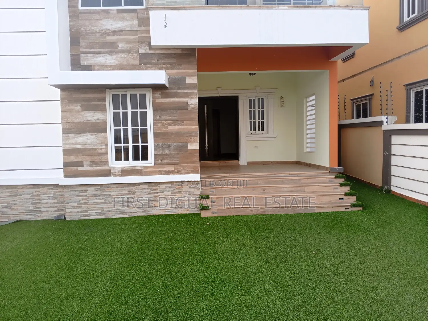 4bdrm Duplex in First Digital Real, West Hills Mall Area for sale in West Hills Mall Area
