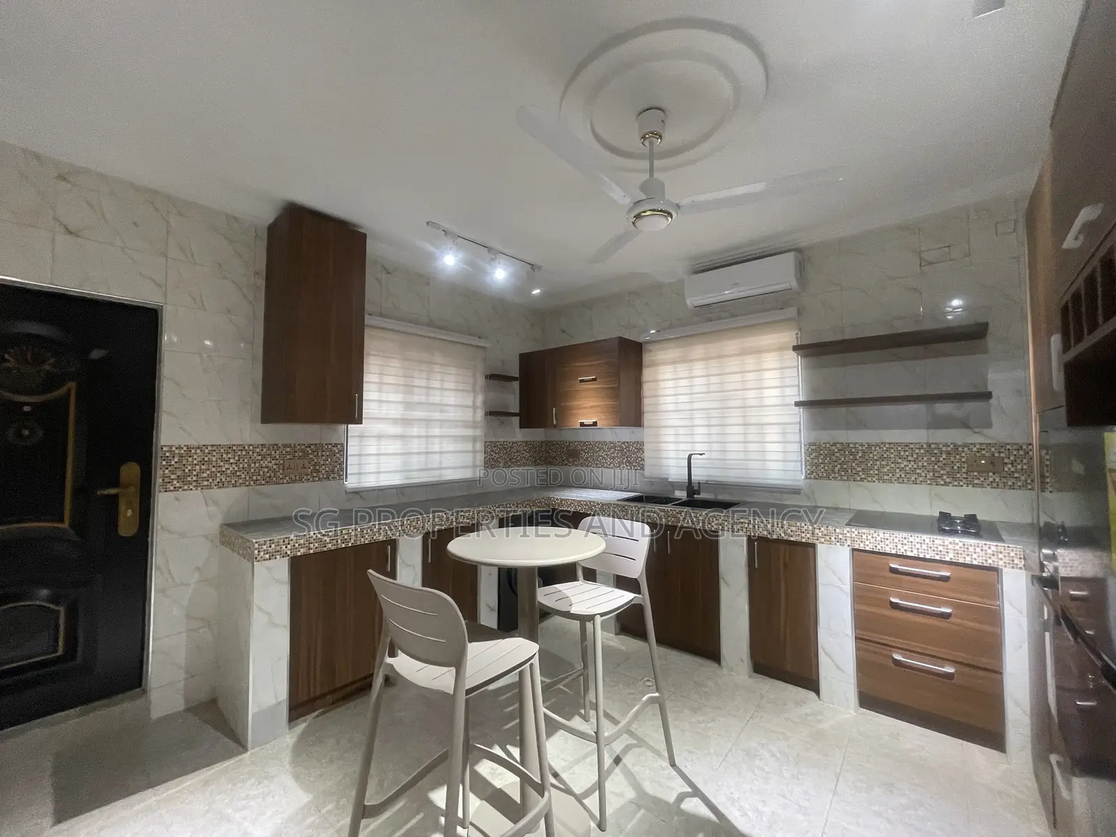 Furnished 3bdrm House in 12Th Hfc Estate, Spintex for rent in Spintex
