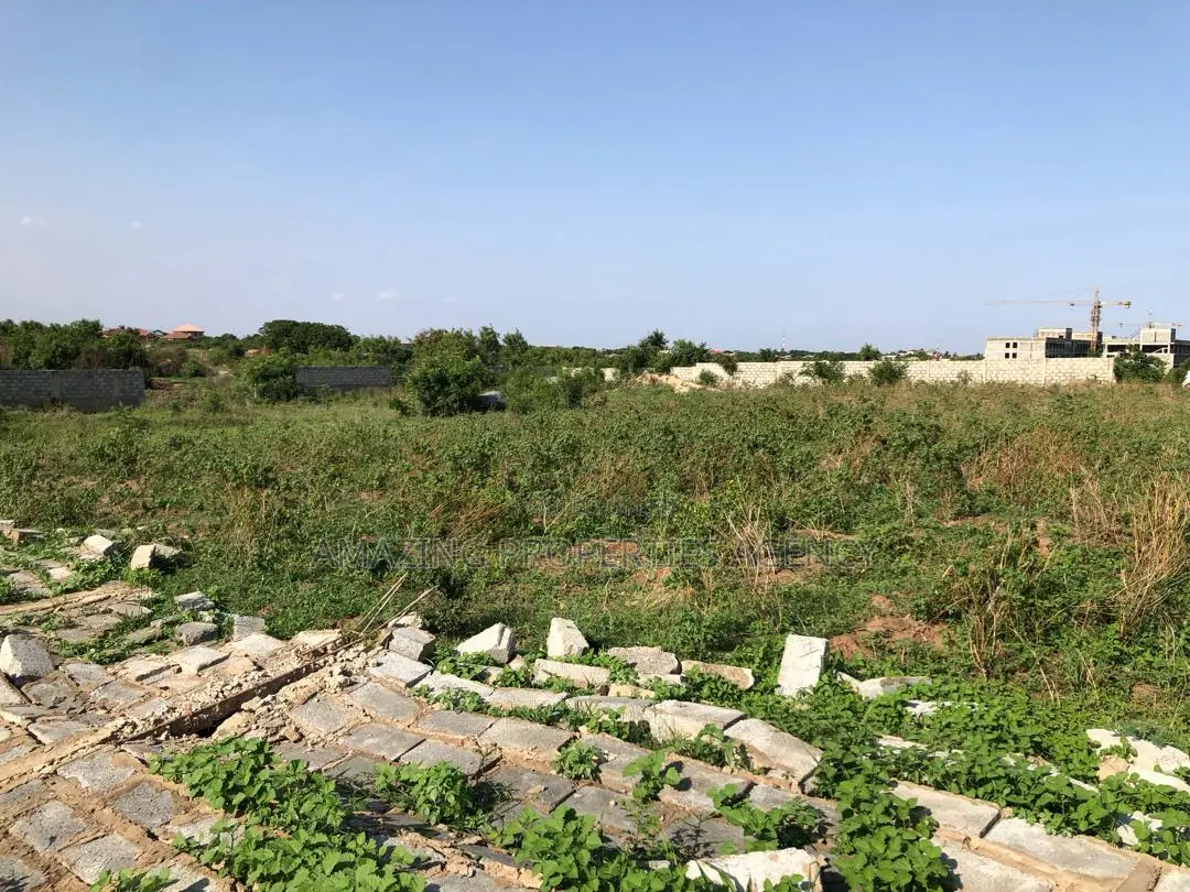 Residential Plots of Land for Sale at Adenta Aviation in Adjiriganor