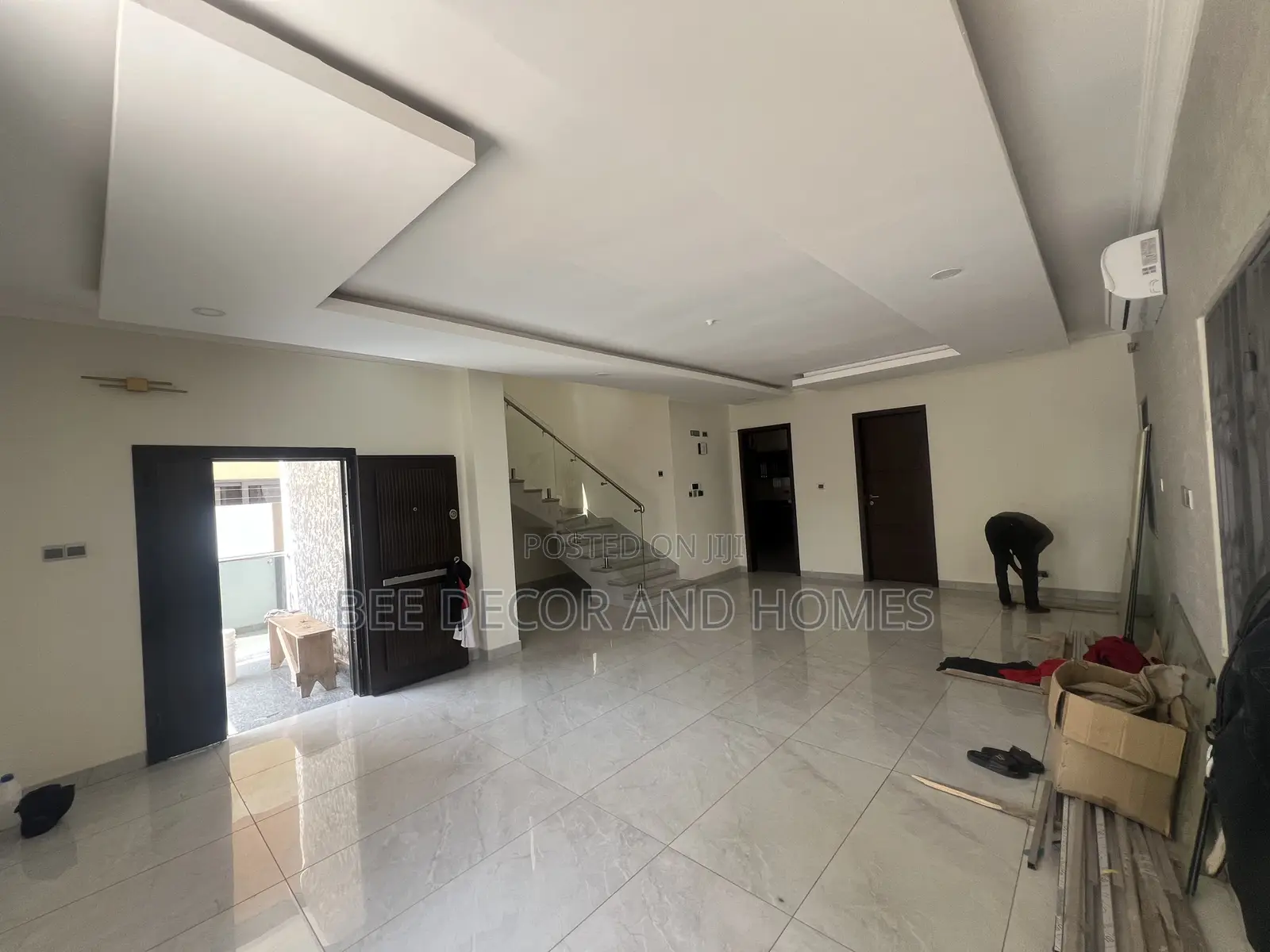 5bdrm Mansion in Bee Decor And Homes, East Legon for sale in East Legon
