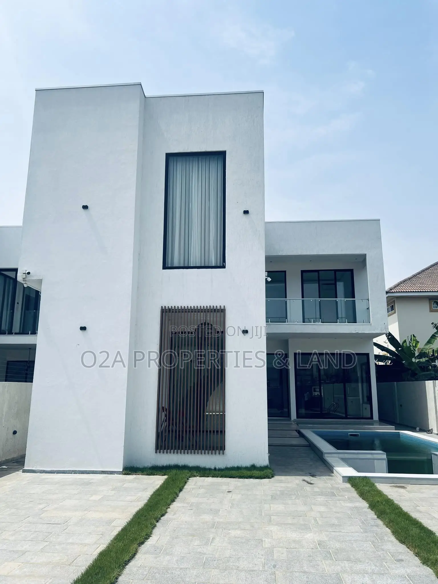 4bdrm House in East Legon, A&C Mall Area for sale in A&C Mall Area