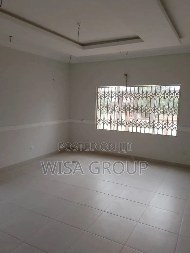 5bdrm Duplex in Wisa Groups, Accra Metropolitan for rent in Accra Metropolitan
