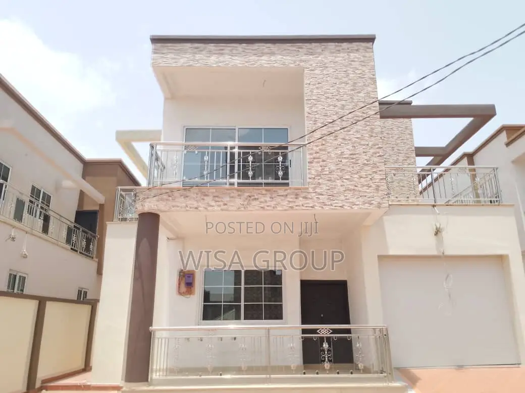5bdrm Duplex in Wisa Groups, Accra Metropolitan for rent in Accra Metropolitan