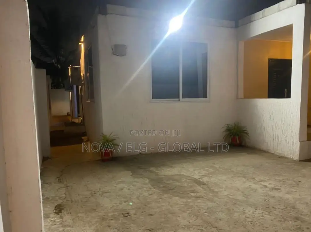 Furnished 1bdrm Apartment in Aplaku Clinic, Accra Metropolitan in Accra Metropolitan