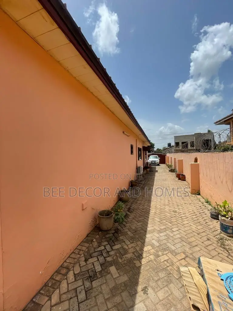 4bdrm House in Bee Decor $ Homes, East Legon for rent in East Legon