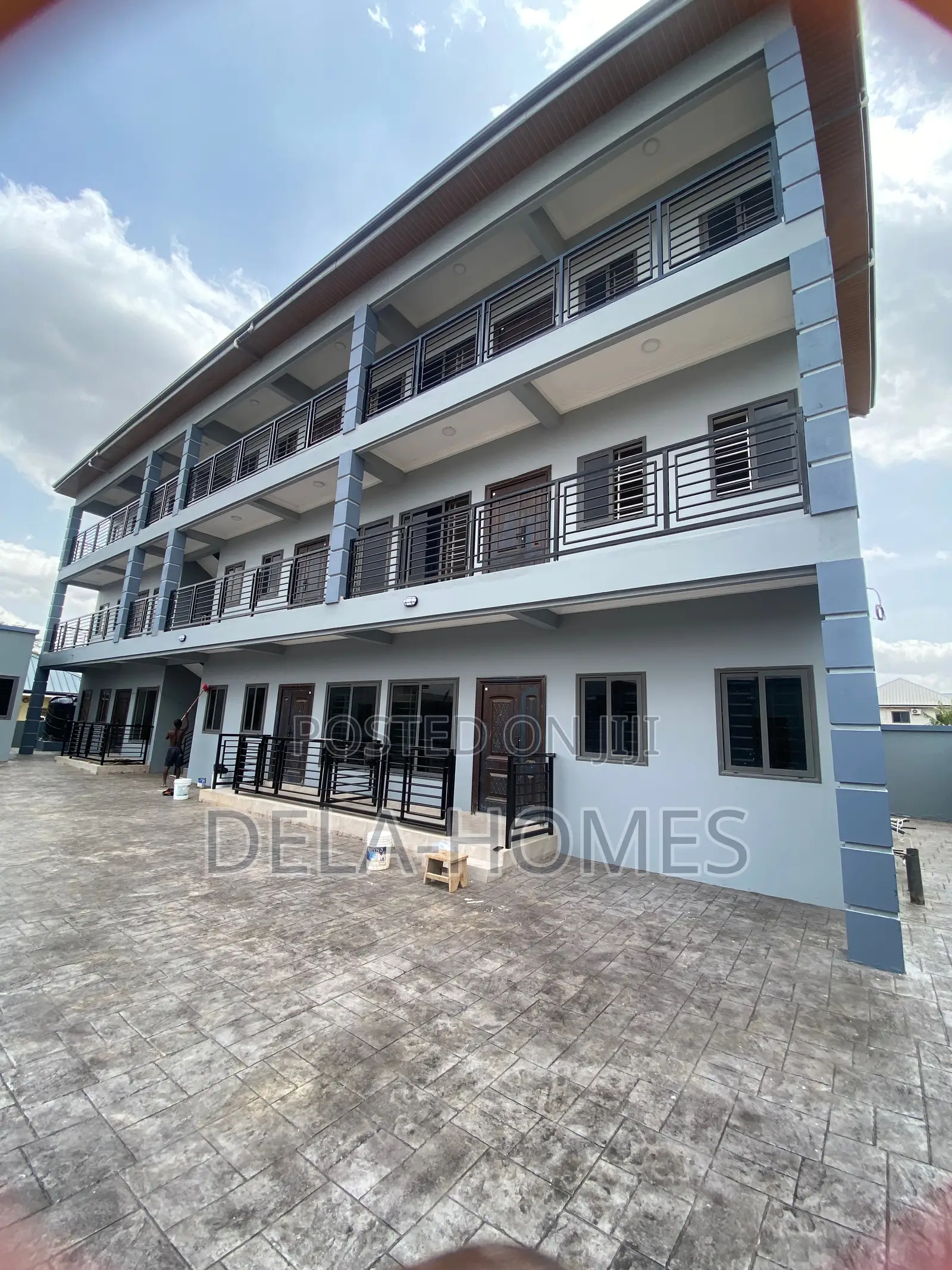Newly Built Chamber N Hall Sc for Rent at Adenta. in Adenta
