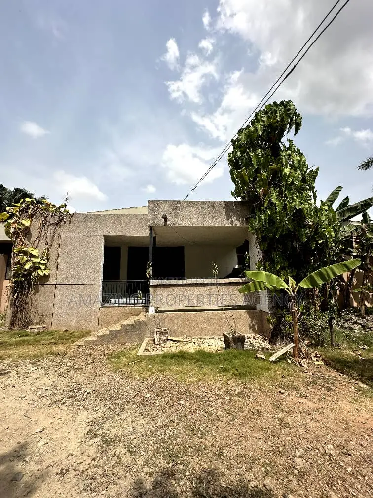 2 and Half Plots of Land at Dzorwulu in Dzorwulu