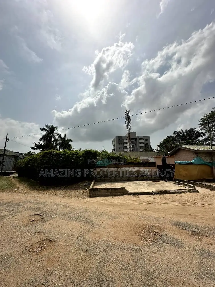 2 and Half Plots of Land at Dzorwulu in Dzorwulu